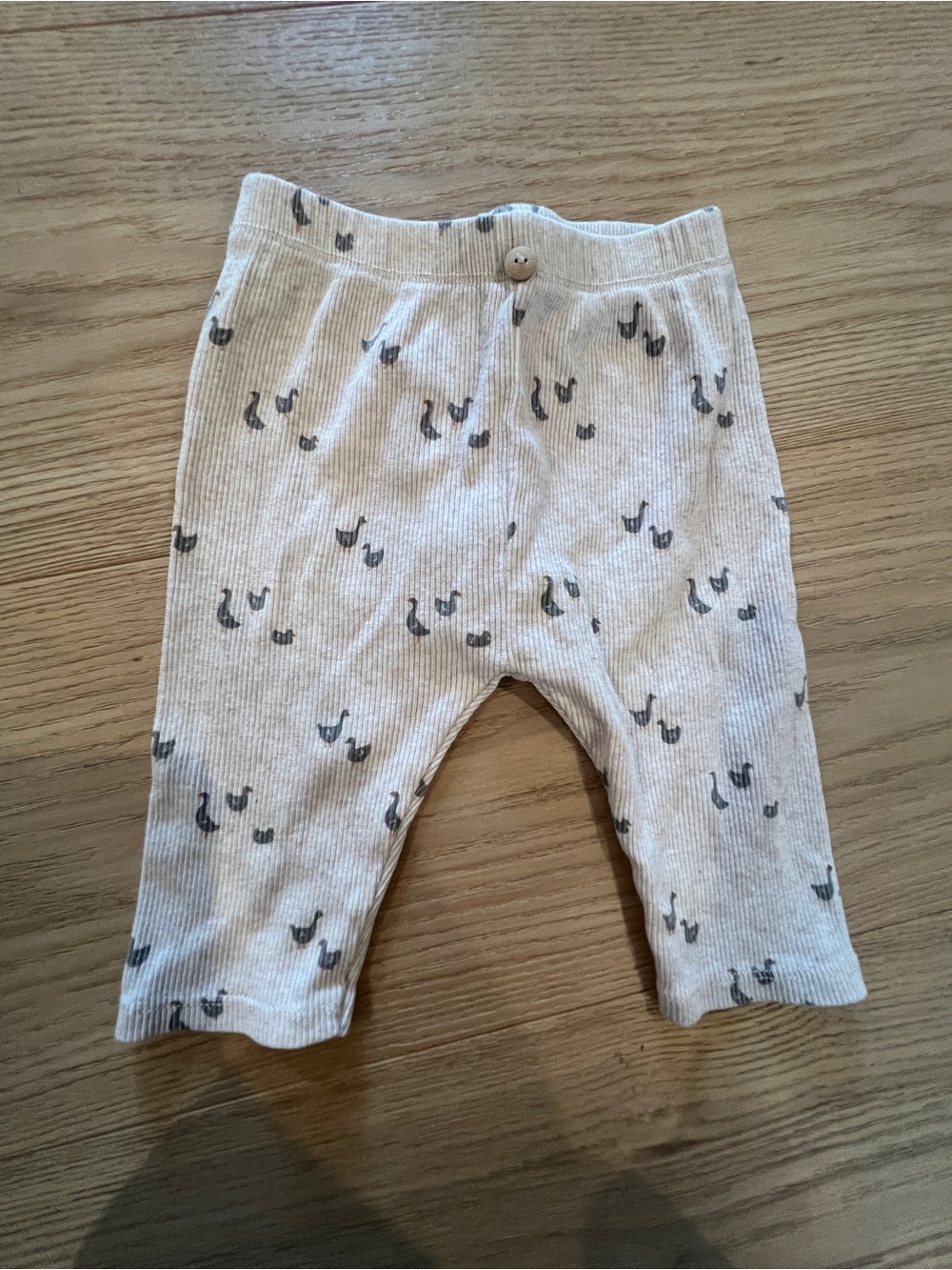 🔥 3 FOR $15 OFFER 🔥 Zara Cream Ribbed Knit Goose Print Leggings 1-3 Months